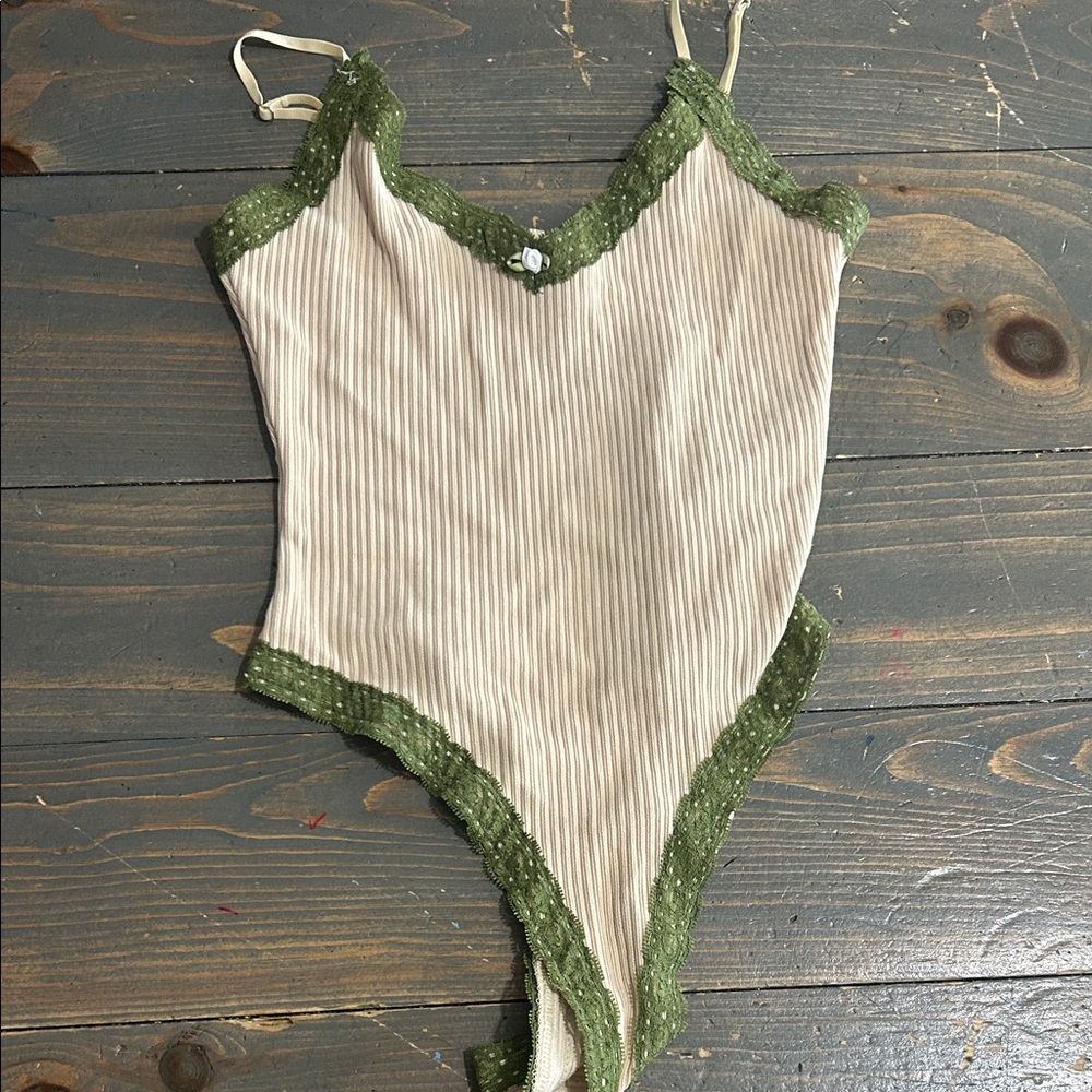 Edikted cream and forest green lace bodysuit